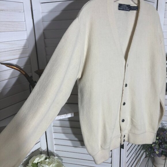 Vintage 80s 90s Cream Cardigan Made in USA Size Medium - Picture 3 of 9